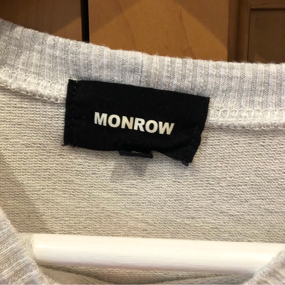 Monrow light weight sweater 70 rayon 27 cotton 3 spandex - Picture 7 of 7